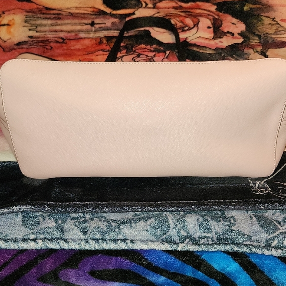 Michael Kors Blush Pink and White Tote Bag - Picture 2 of 5